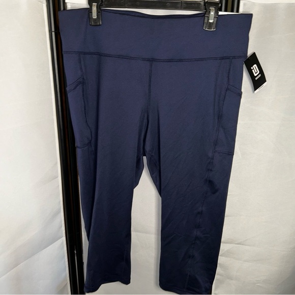 Ideology Plus Size Cropped Leggings Navy Size 1X - Picture 1 of 3